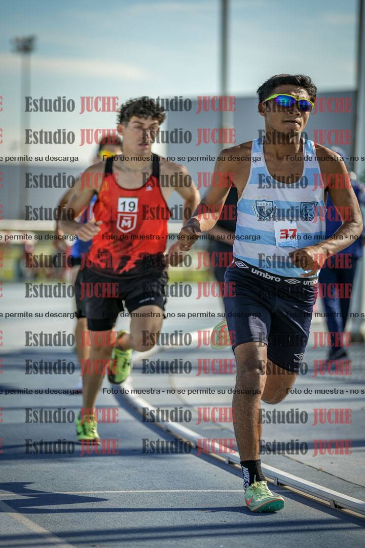 Fotos de los 1500 m llanos de varones