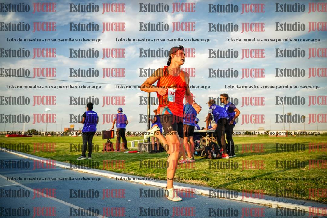 Fotos de los 3000 m llanos de varones