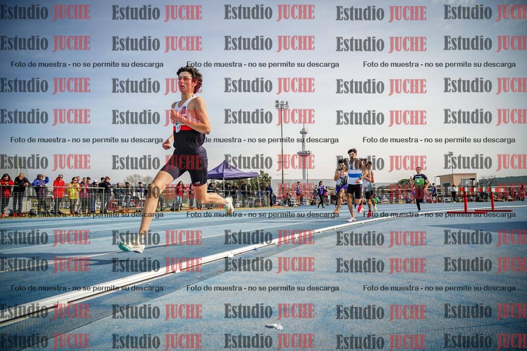 Fotos de los 800 m llanos de varones