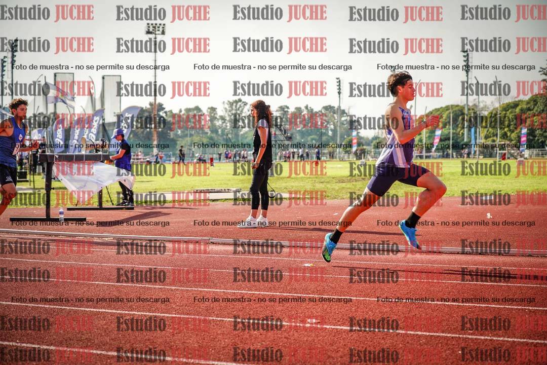 Fotos de los 800 m llanos de varones