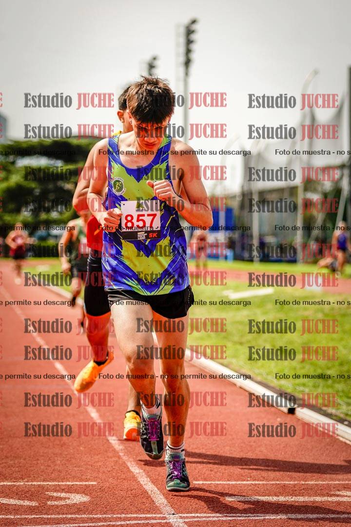 Fotos de los 600 m llanos de varones