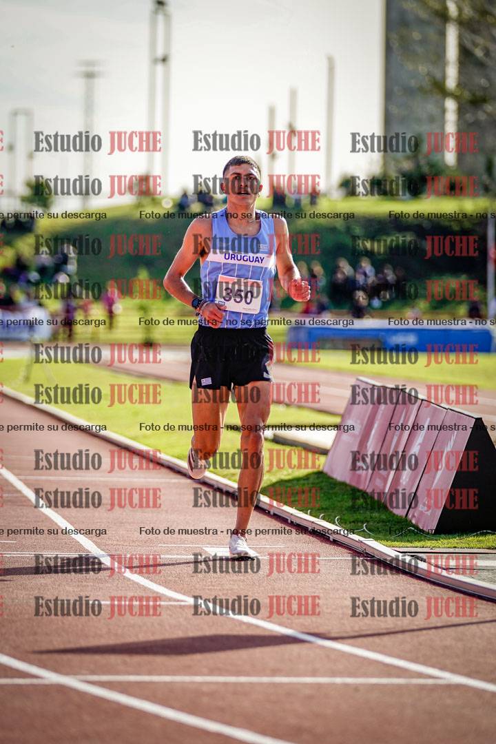 Fotos de los 3000 m con obstáculos de varones