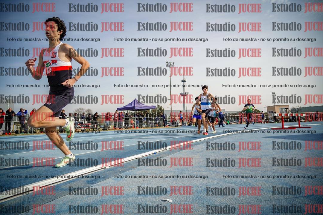 Fotos de los 800 m llanos de varones