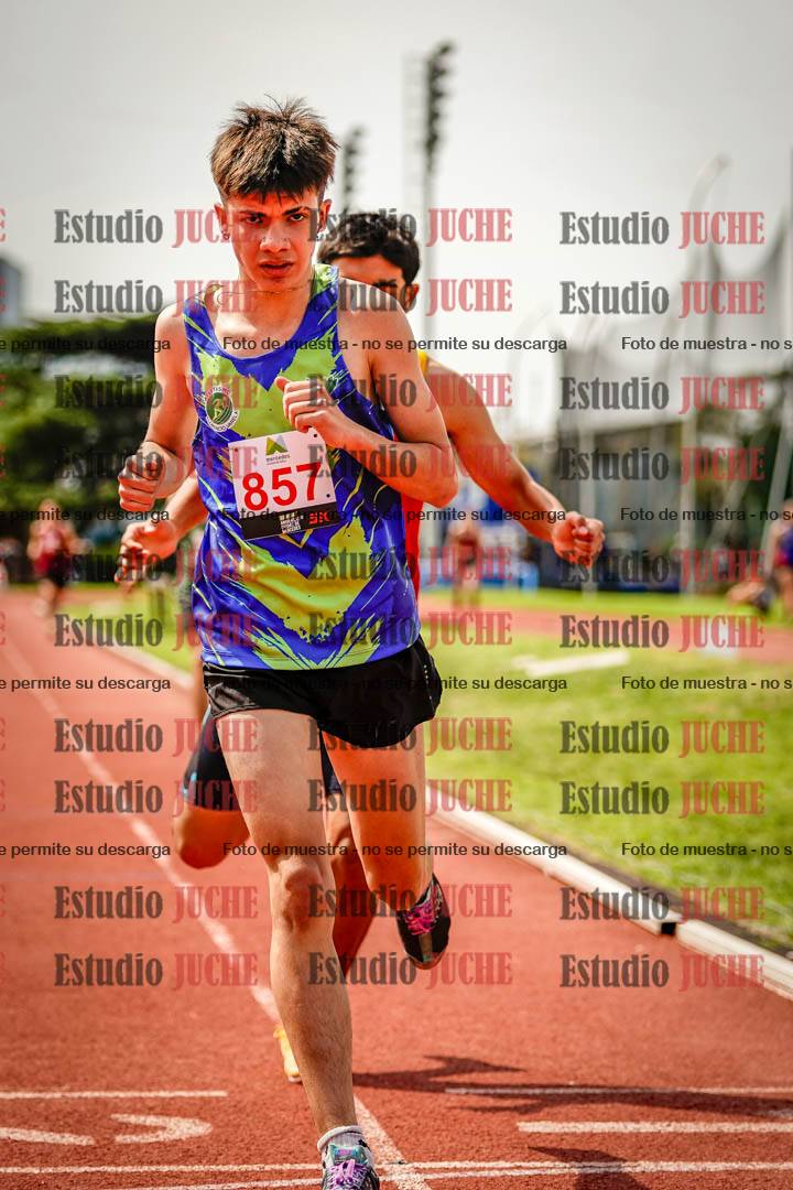 Fotos de los 600 m llanos de varones