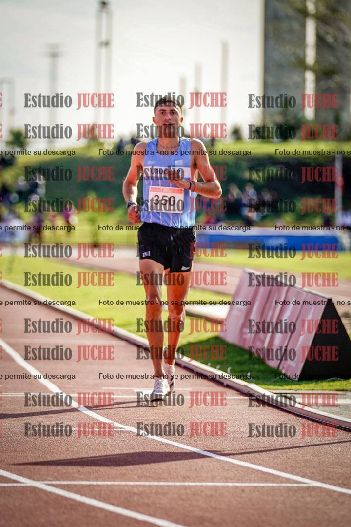 Fotos de los 3000 m con obstáculos de varones