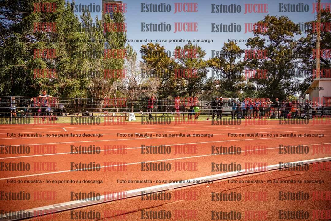 Fotos de los 600 m llanos de varones