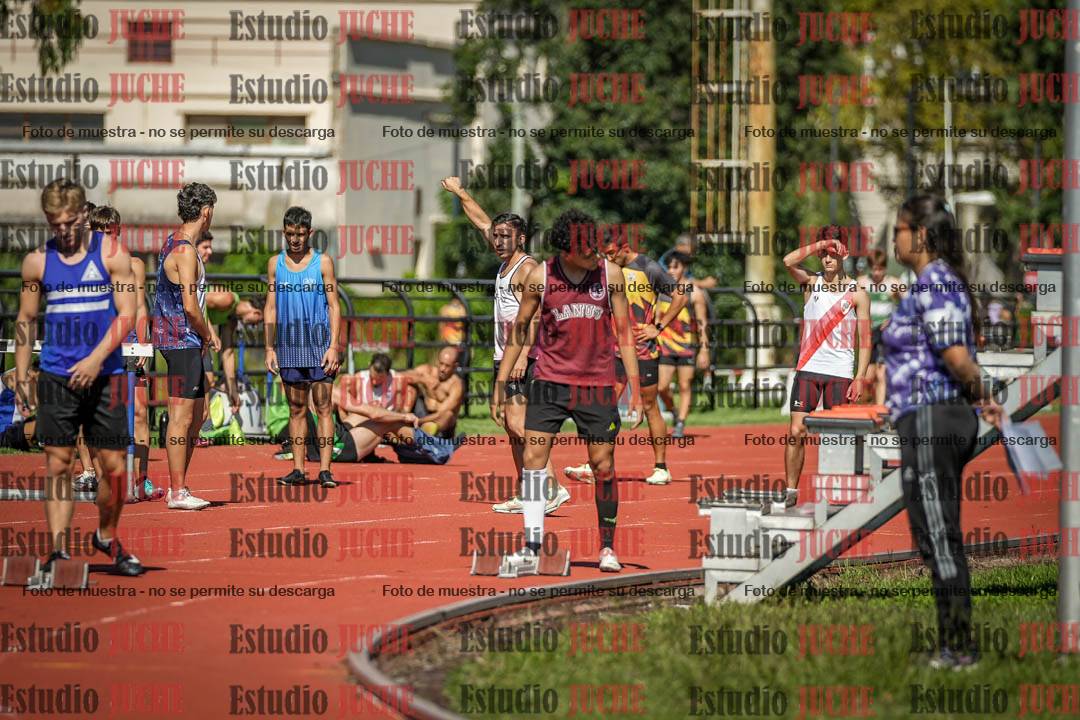 Fotos de los 200 m llanos de varones