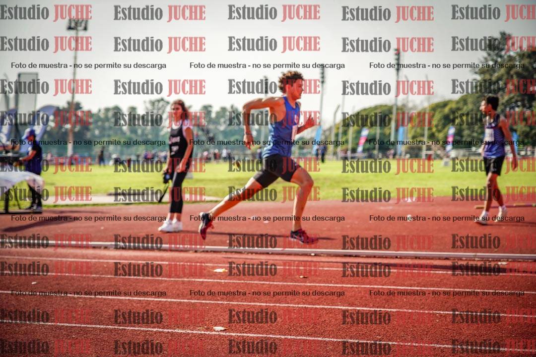 Fotos de los 800 m llanos de varones