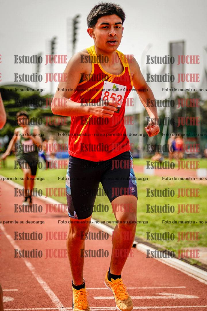Fotos de los 600 m llanos de varones