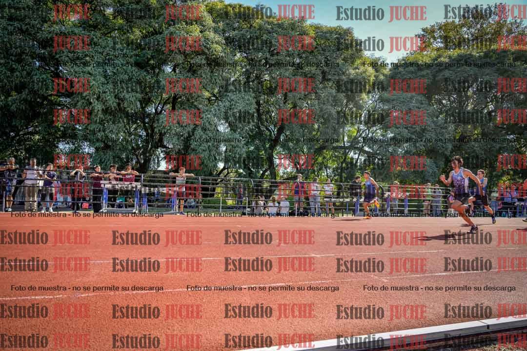 Fotos de los 100 m llanos de varones
