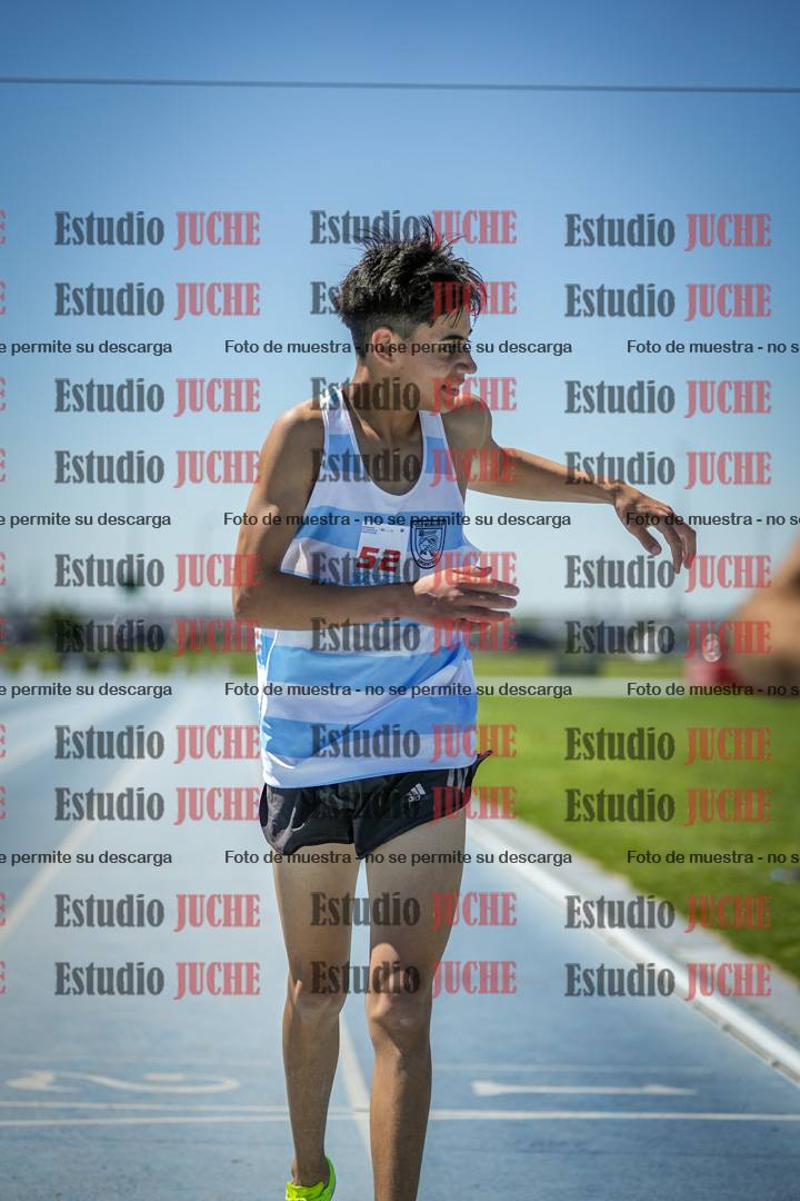 Fotos de los 800 m llanos de varones