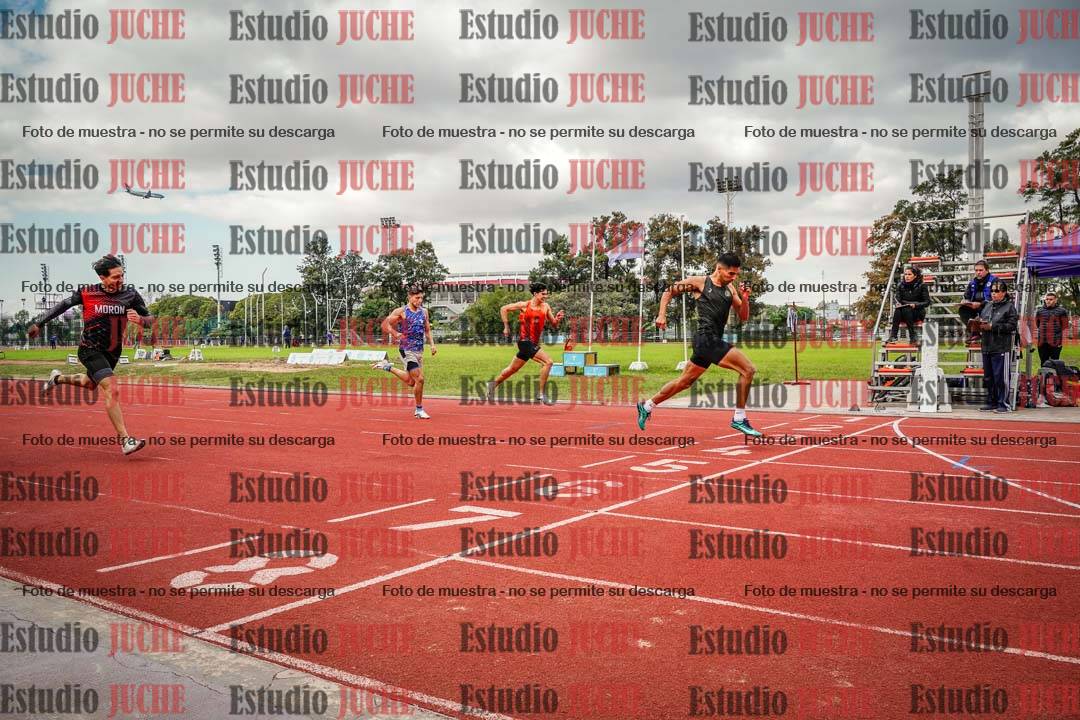 Fotos de los 400 m llanos de varones