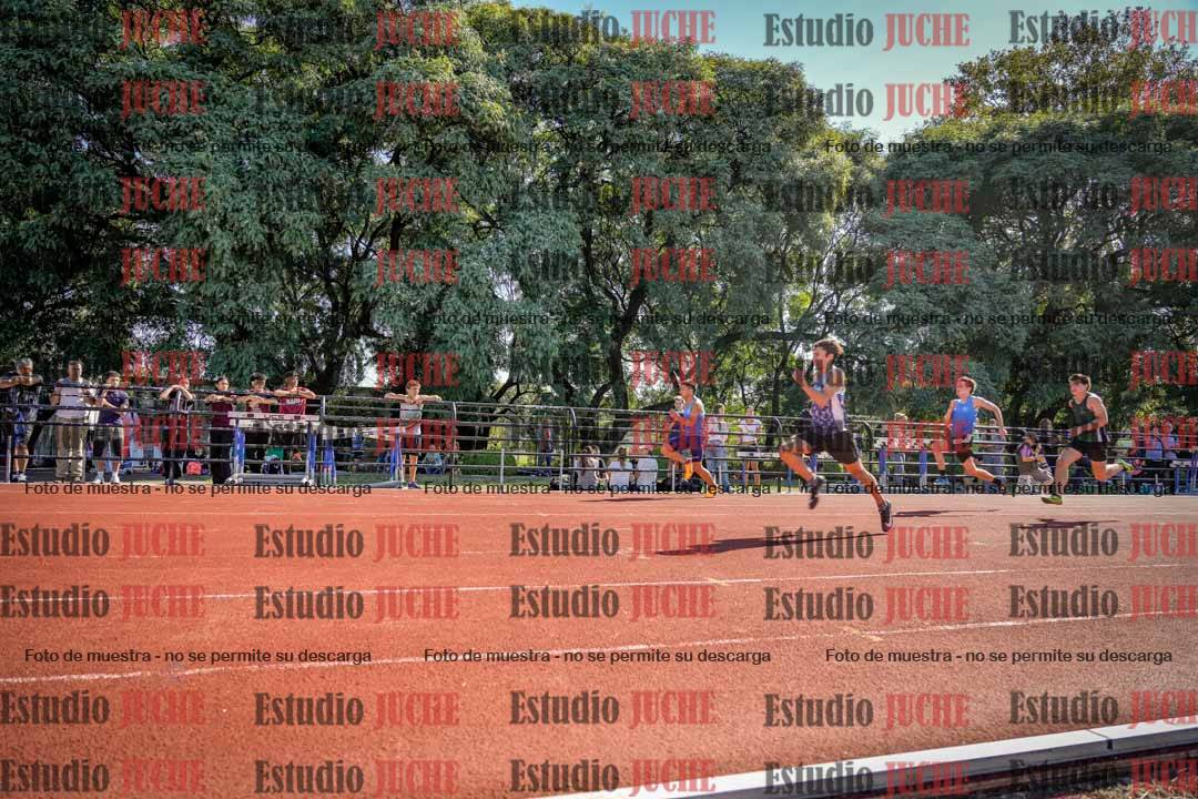 Fotos de los 100 m llanos de varones