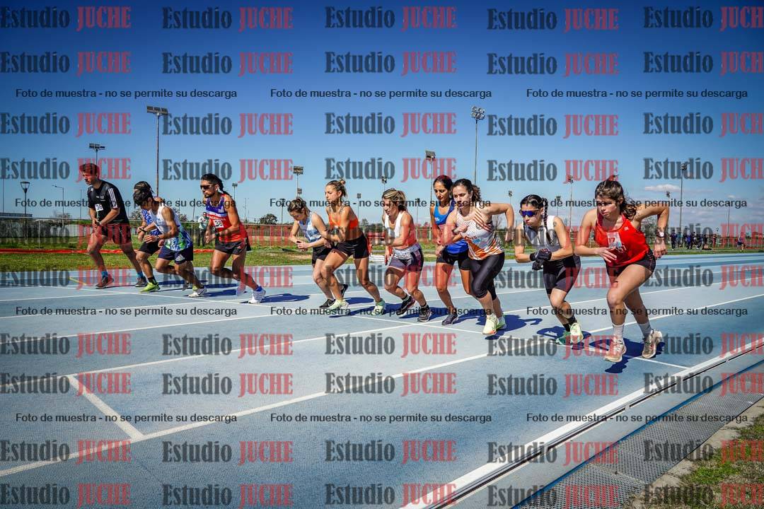 Fotos de los 5000 m llanos de mujeres y varones