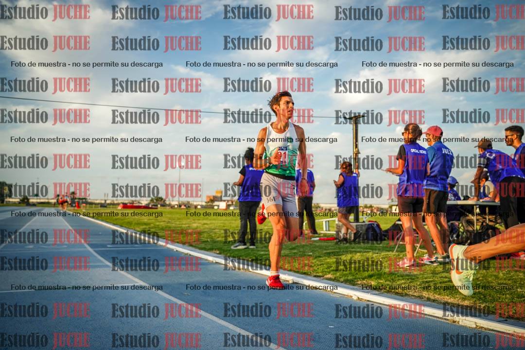 Fotos de los 3000 m llanos de varones