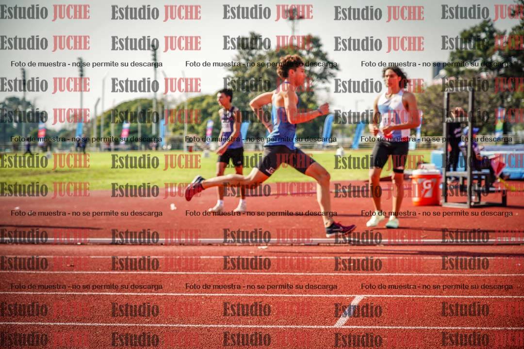 Fotos de los 800 m llanos de varones