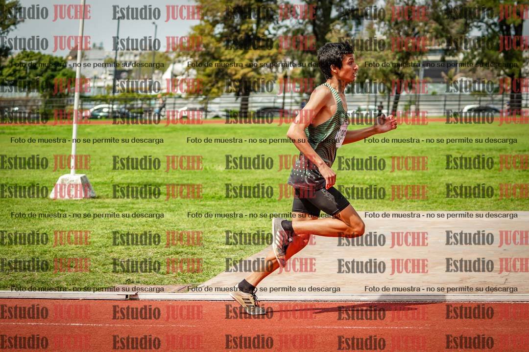 Fotos de los 600 m llanos de varones