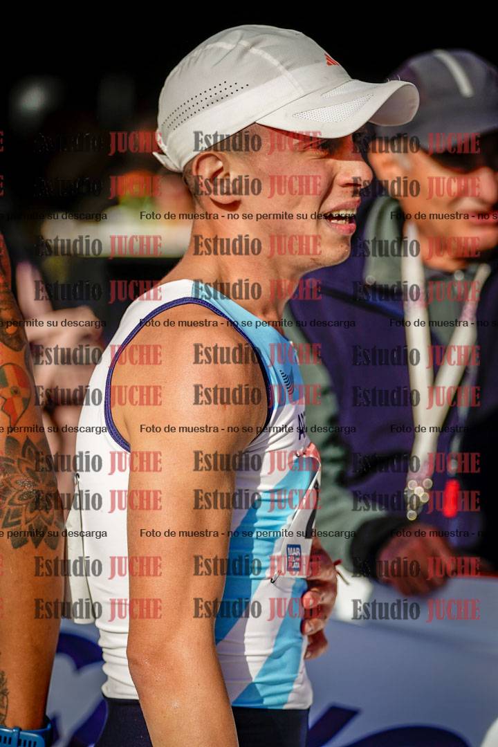 Fotos de algunos extras y podios del día 2