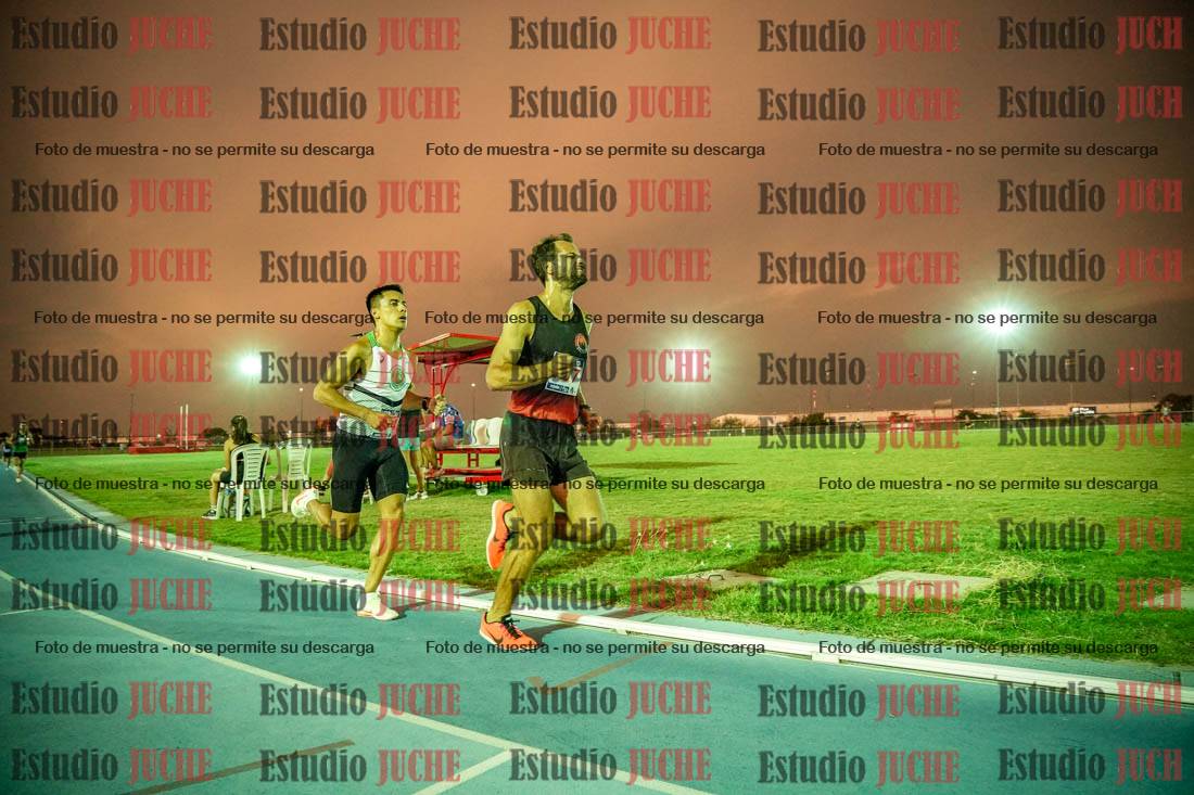 Fotos de los 3000 m llanos de varones