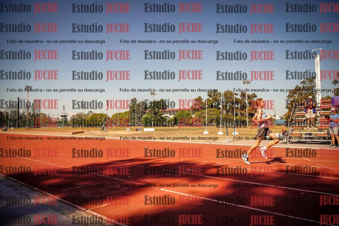 Fotos de los 200 m llanos de varones
