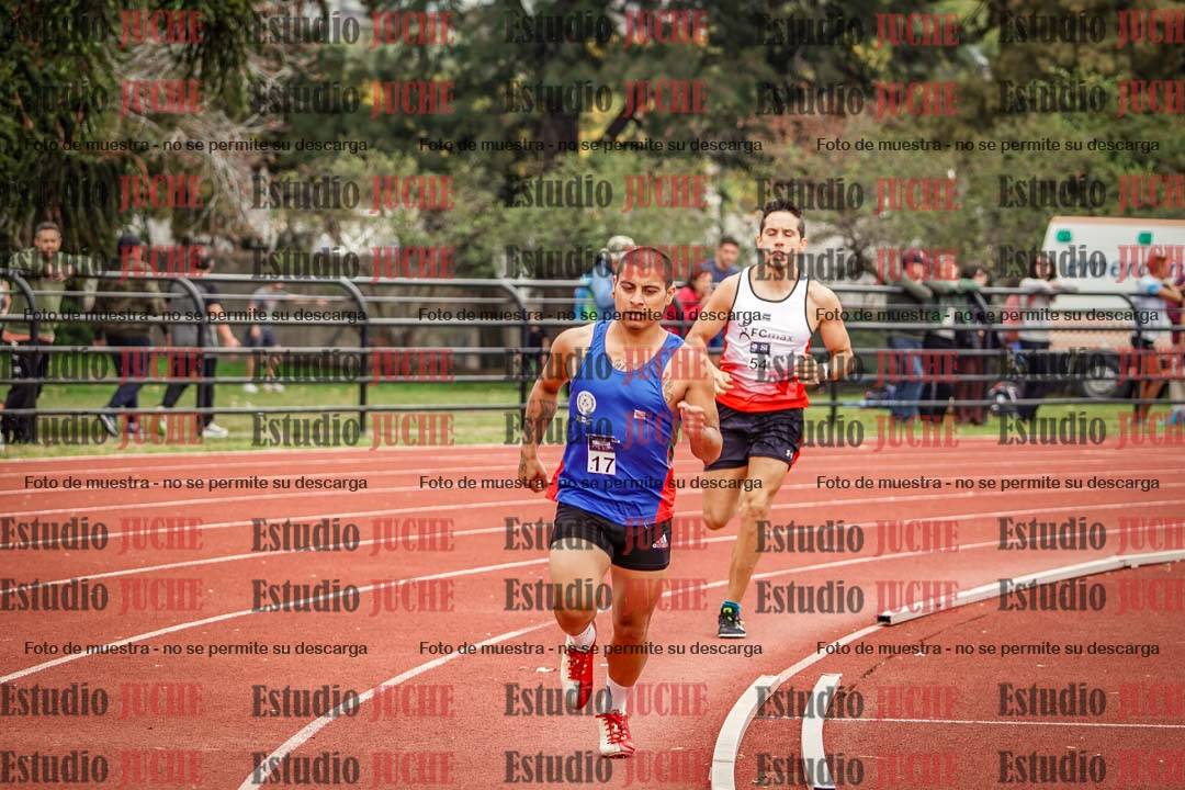 Fotos de los 800 m llanos de varones