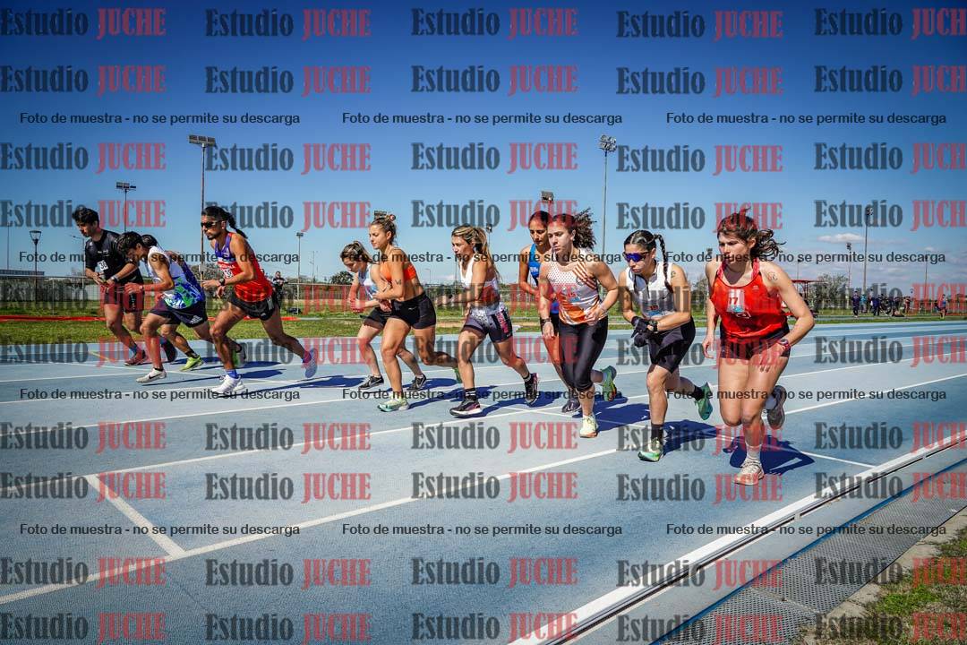 Fotos de los 5000 m llanos de mujeres y varones