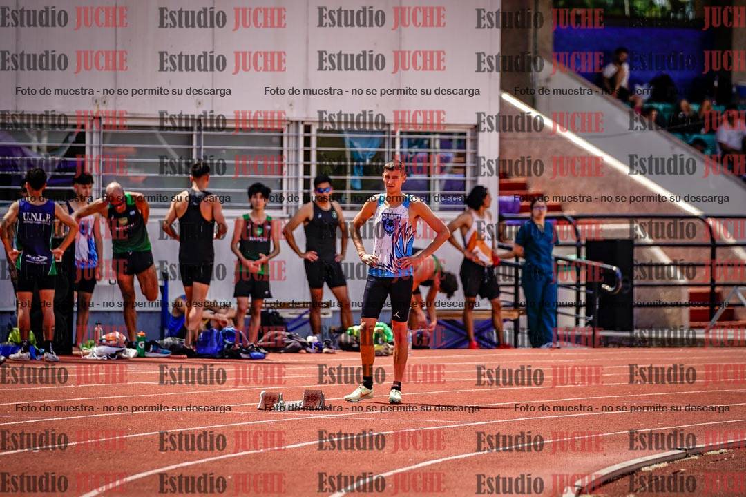 Fotos de los 400 m llanos de varones