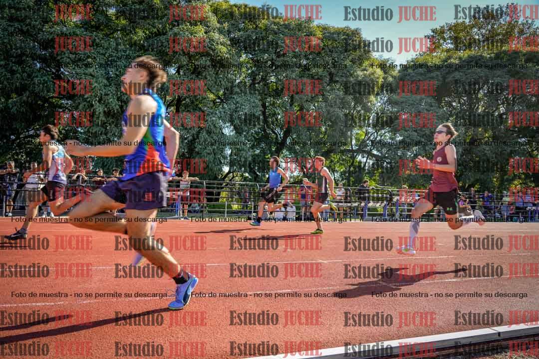 Fotos de los 100 m llanos de varones