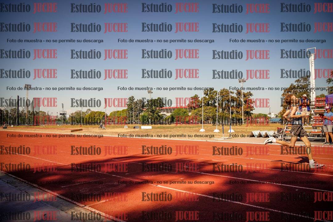 Fotos de los 200 m llanos de varones