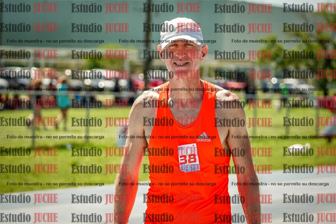 Fotos de los 800 m llanos de varones