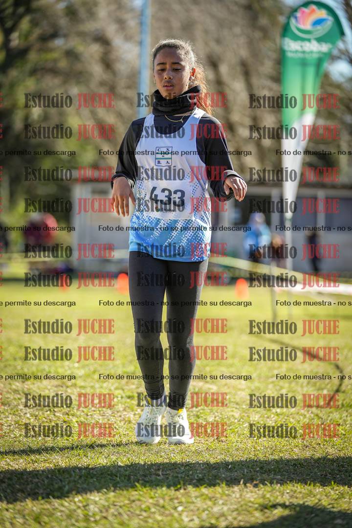 Fotos de la llegada del cross de 2000 m