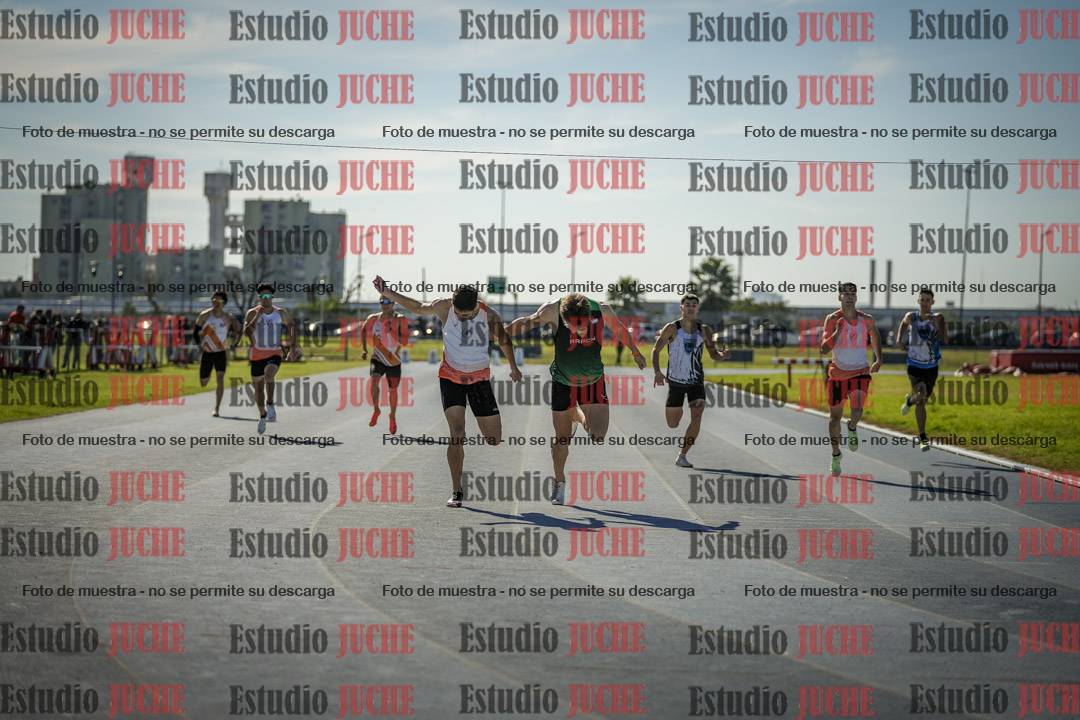 Fotos de los 400 m llanos de varones