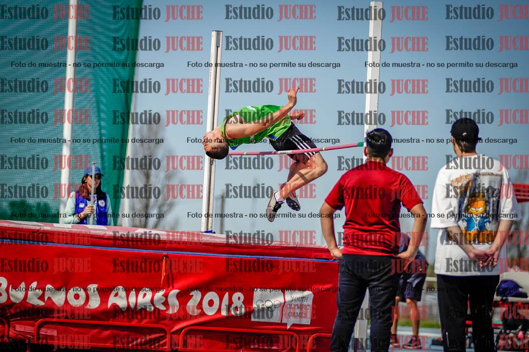 Fotos del salto en alto de varones