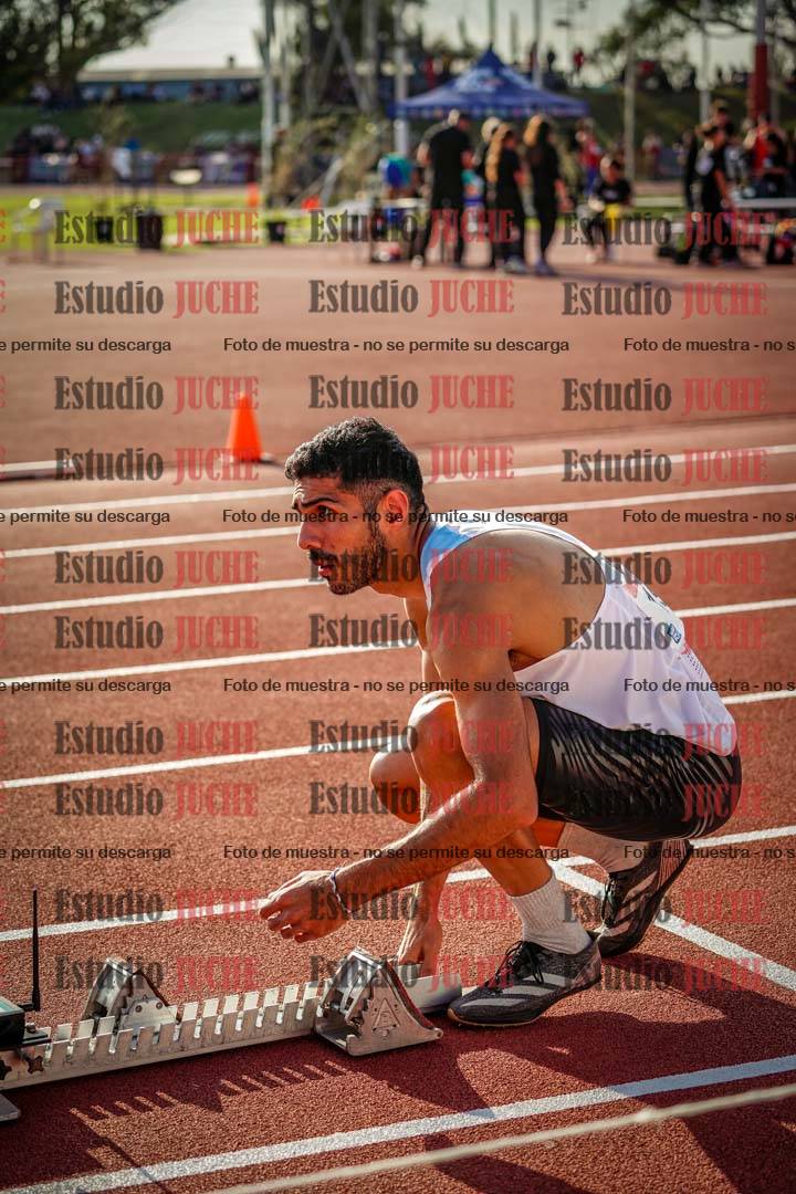 Fotos de los 400 m con vallas de varones