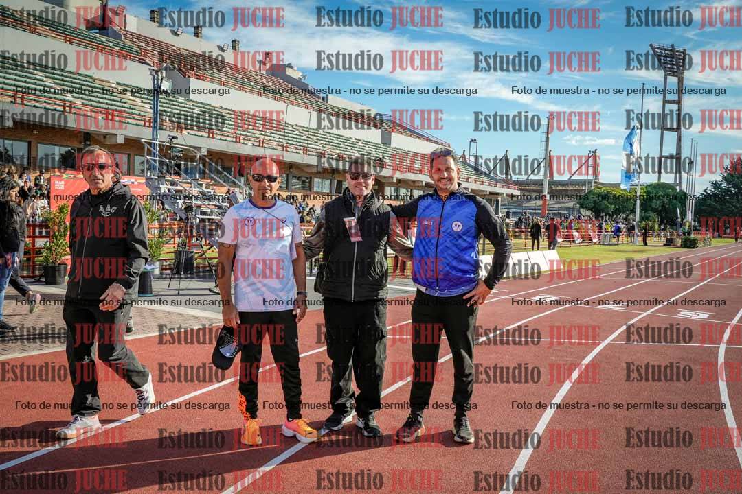 Fotos de jueces y auxiliares de los 3 días