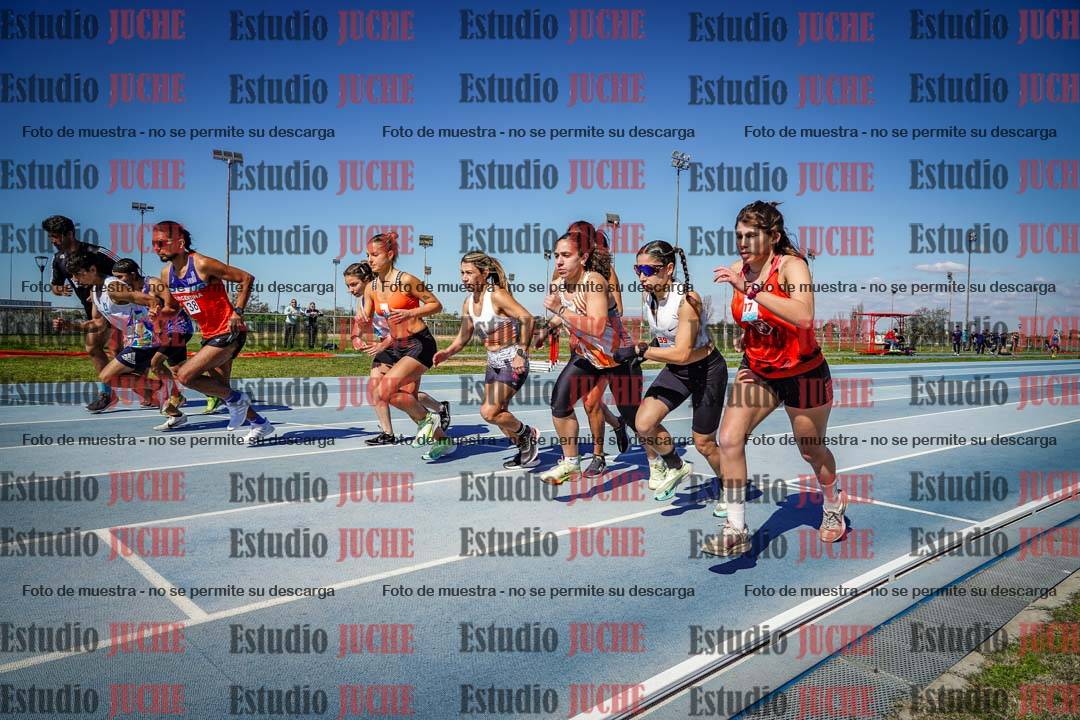 Fotos de los 5000 m llanos de mujeres y varones
