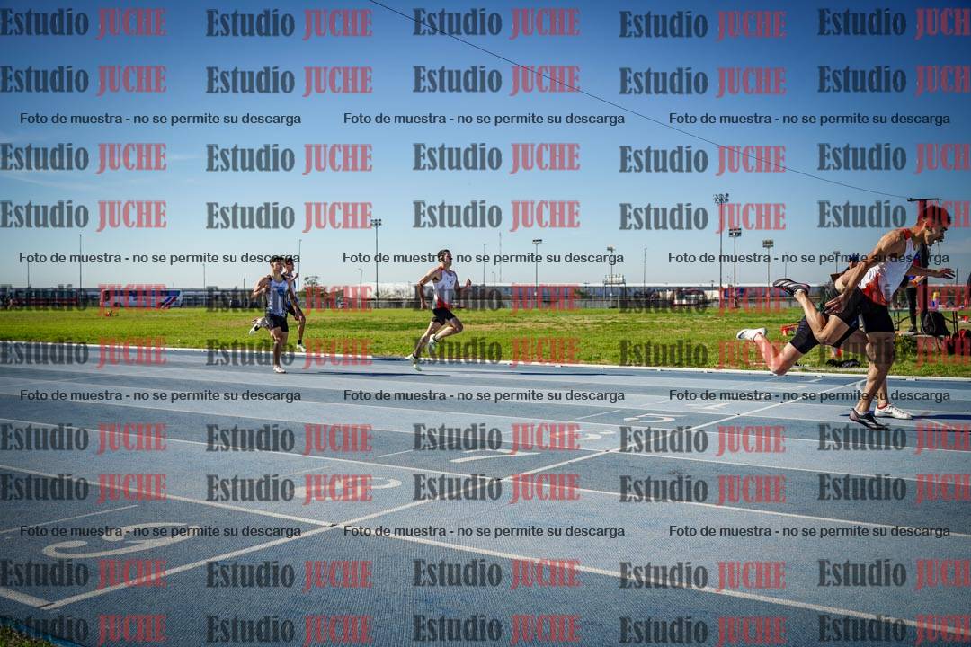 Fotos de los 400 m llanos de varones