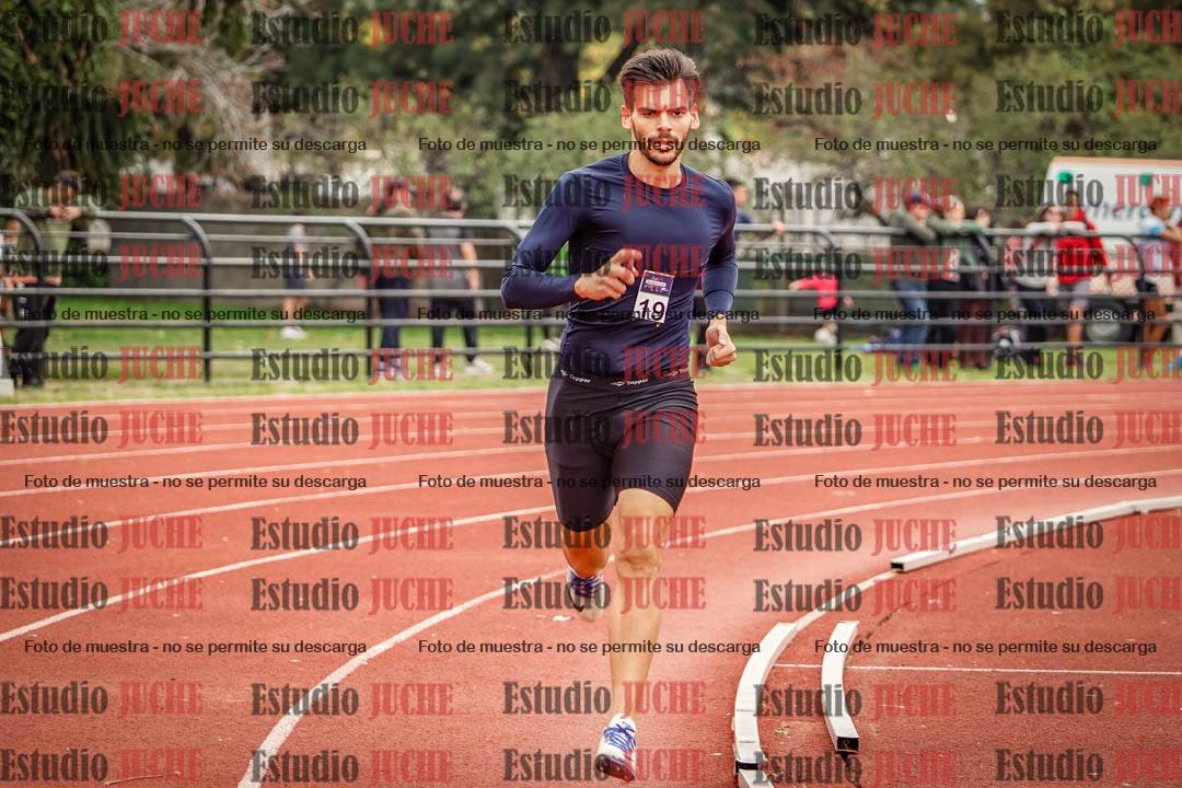 Fotos de los 800 m llanos de varones