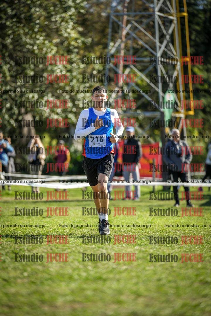 Fotos de la llegada del cross de 6000 m