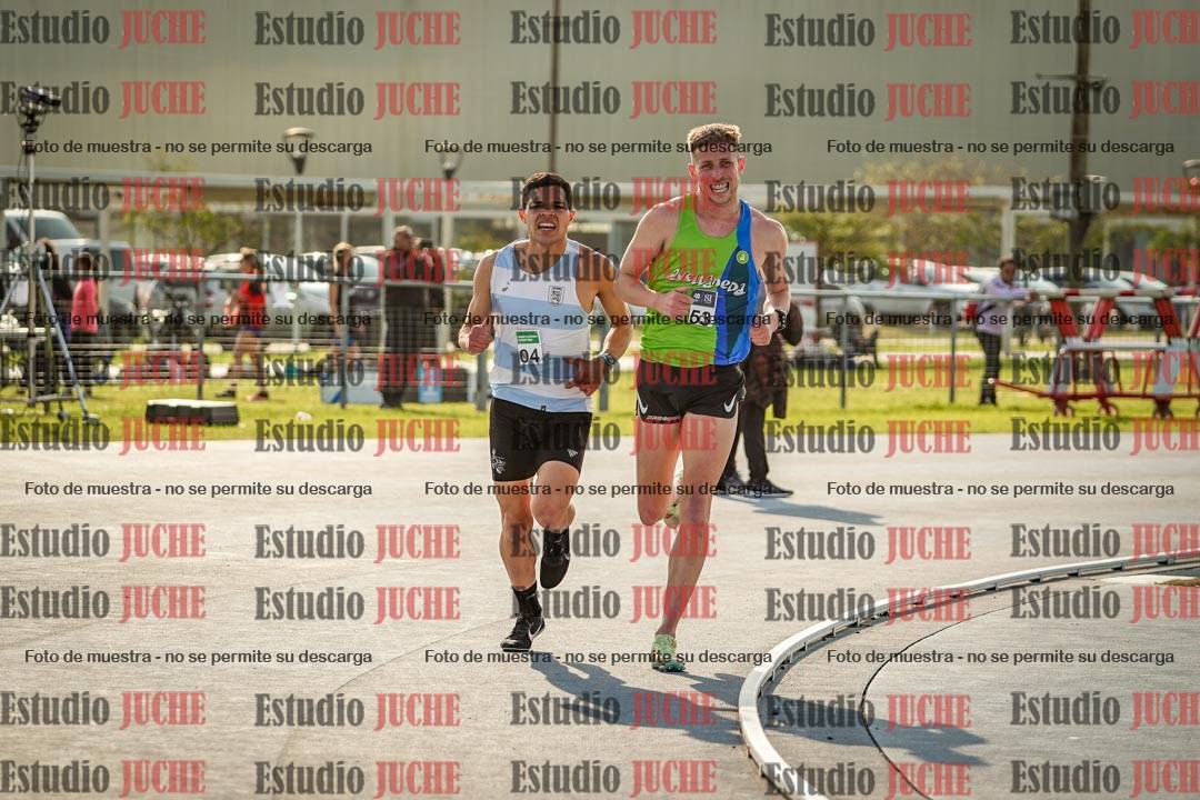 Fotos de los 3000 m llanos de varones