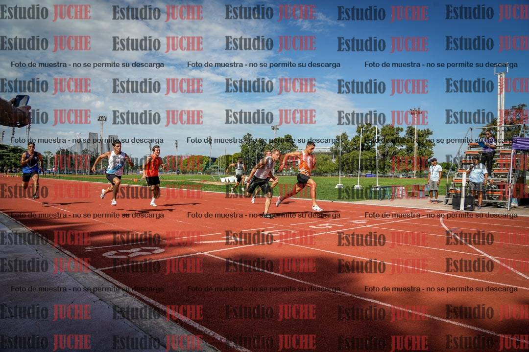 Fotos de los 60 m llanos de varones
