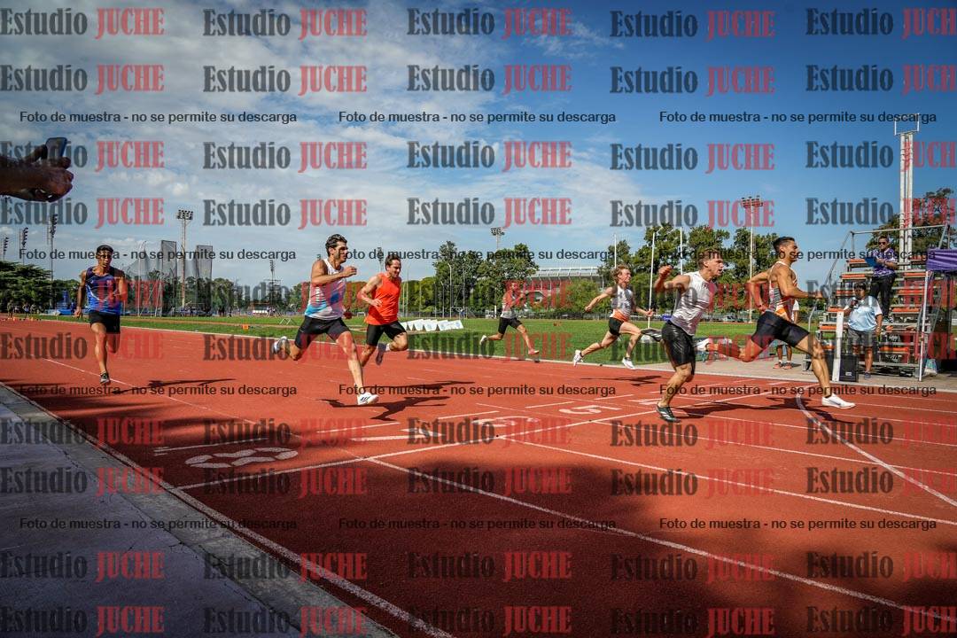Fotos de los 60 m llanos de varones