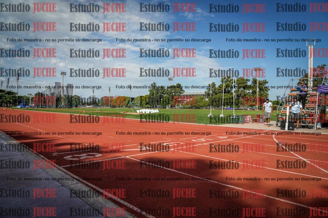 Fotos de los 60 m llanos de varones