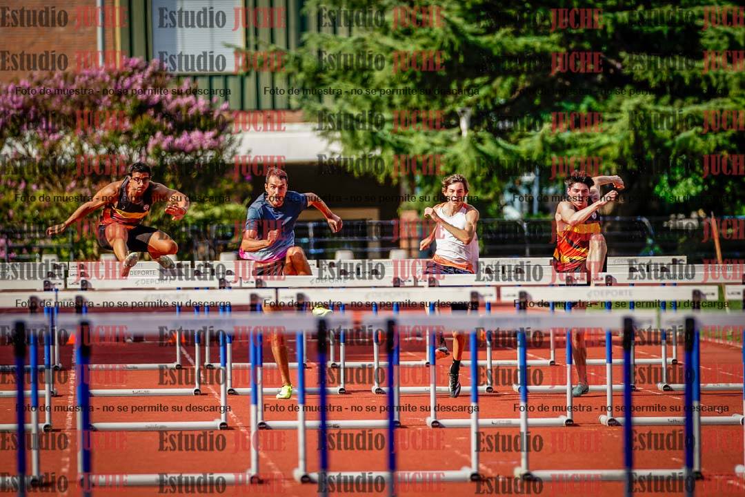 Fotos de los 60 m con vallas de varones