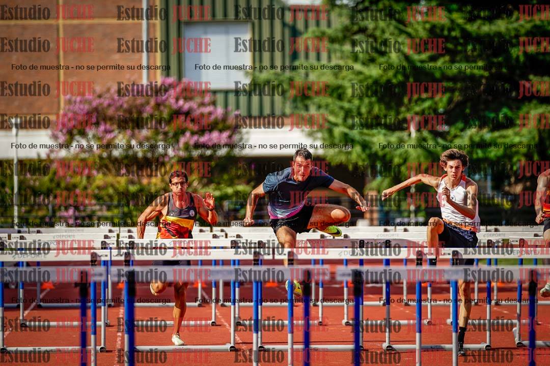 Fotos de los 60 m con vallas de varones