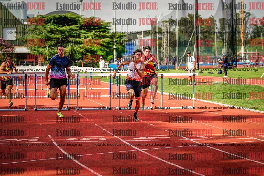 Fotos de los 60 m con vallas de varones