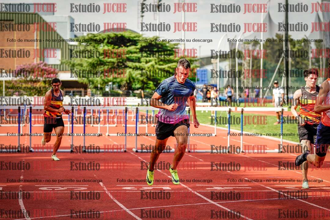 Fotos de los 60 m con vallas de varones