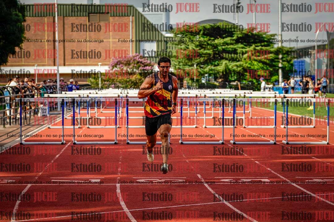 Fotos de los 60 m con vallas de varones