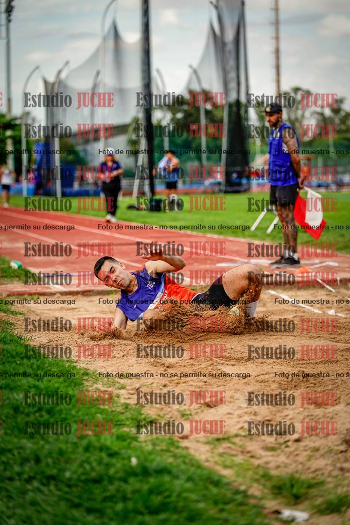 Fotos del salto en largo de varones