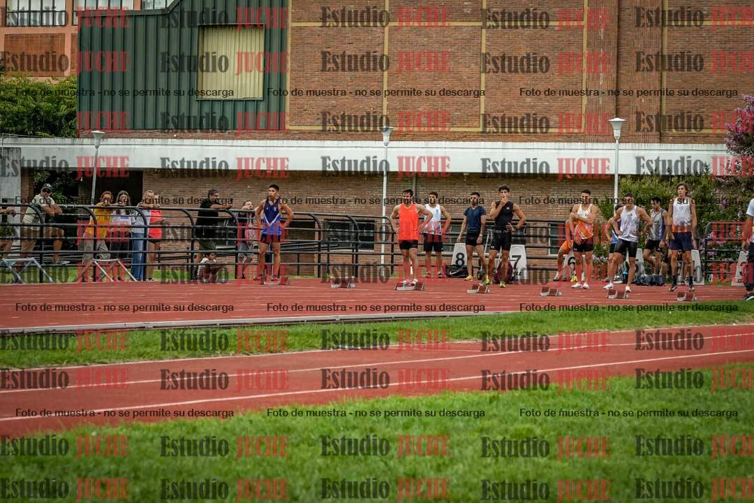 Fotos de los 100 m llanos de varones